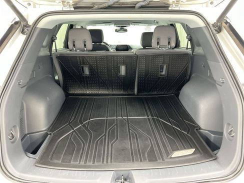 Used 2019 Chevrolet Blazer LT FWD image 23
