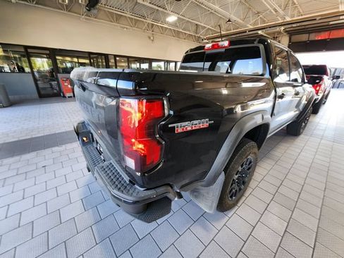 Used 2026 Chevrolet Colorado Trail Boss AWD/4WD image 4