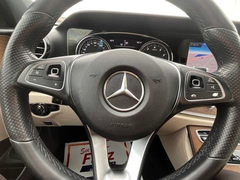 Used 2018 Mercedes-Benz E 300 4MATIC image 13