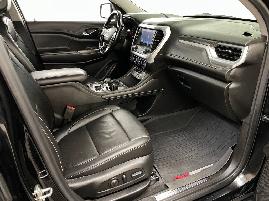 Used 2023 GMC Acadia SLT w/ Technology Package AWD/4WD image 38