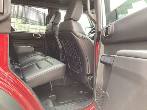 New 2025 Ford Bronco Badlands image 15