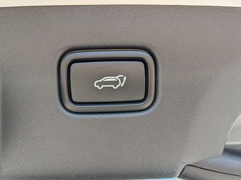 Used 2025 Kia EV6 Wind RWD image 17