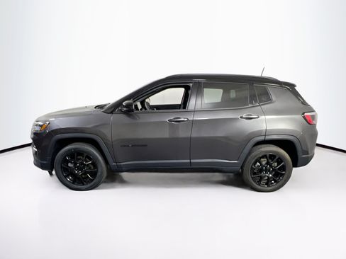 Used 2022 Jeep Compass Latitude AWD/4WD image 8
