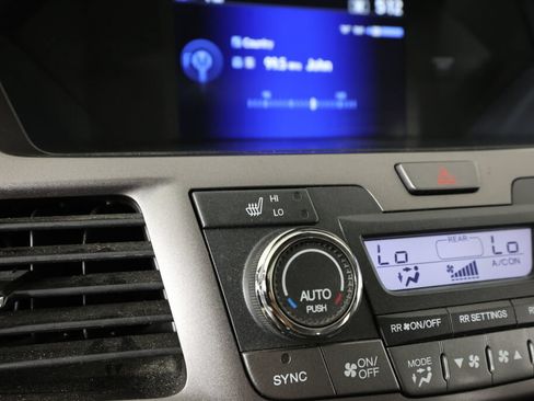 Used 2015 Honda Odyssey EX-L image 35