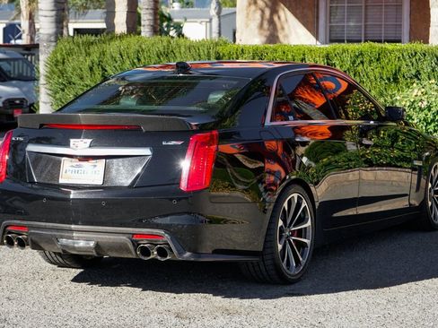 Used 2017 Cadillac CTS V w/ Carbon Fiber Package image 9