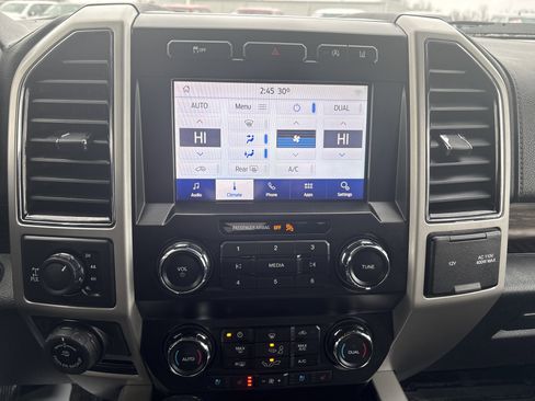 Used 2020 Ford F150 Lariat image 16