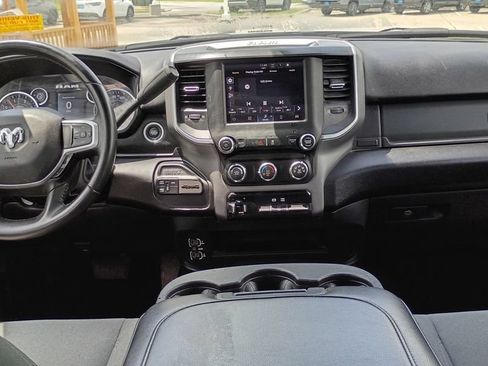 Used 2024 RAM 2500 Big Horn AWD/4WD image 25