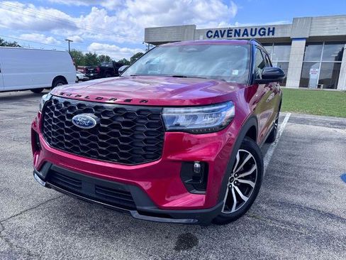 Certified 2025 Ford Explorer ST-Line RWD image 1