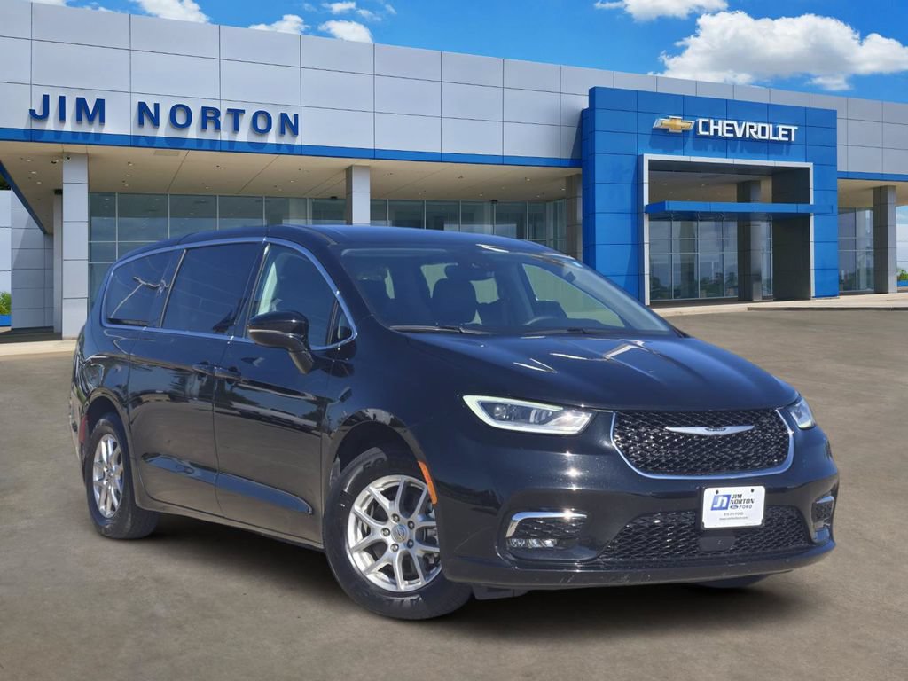 Used 2024 Chrysler Pacifica Touring-L FWD 360° Tour