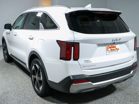 Used 2025 Kia Sorento EX w/ EX Panoramic Sunroof Package AWD/4WD image 9