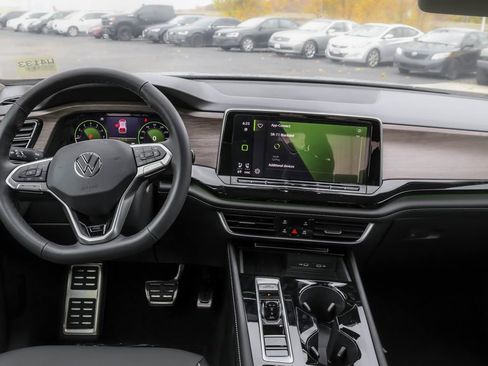 New 2026 Volkswagen Atlas SEL Premium R-Line image 33