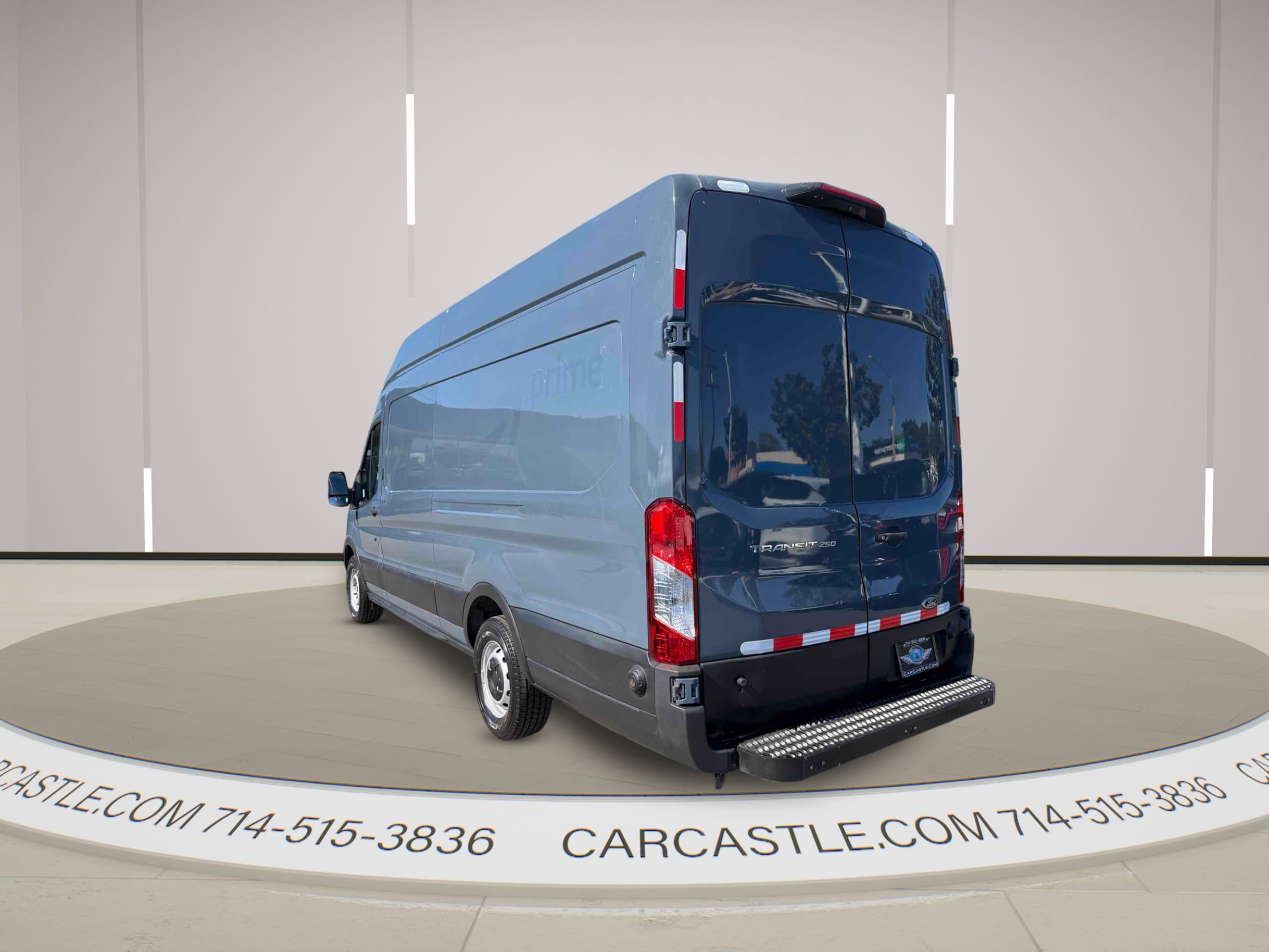 Used 2020 Ford Transit 250 148 High Roof Extended RWD image 3