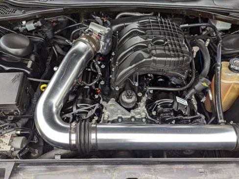 Used 2019 Dodge Challenger SXT image 26