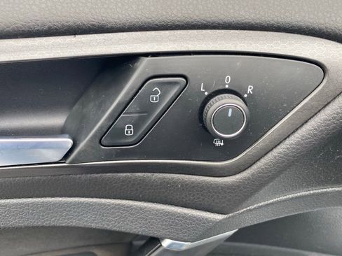 Used 2018 Volkswagen GTI S FWD image 14