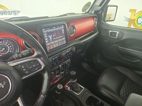 Used 2021 Jeep Wrangler Unlimited Rubicon AWD/4WD image 25