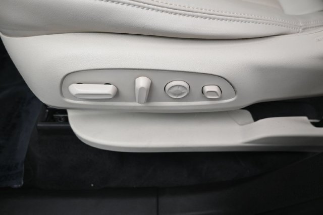 Used 2023 Buick Enclave Premium w/ Experience Buick Package AWD/4WD image 27