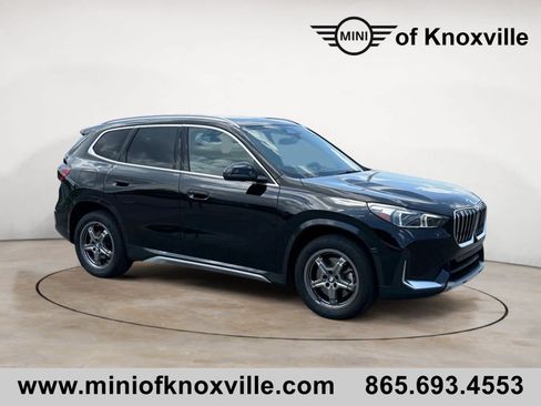 Used 2025 BMW X1 xDrive28i AWD/4WD image 1