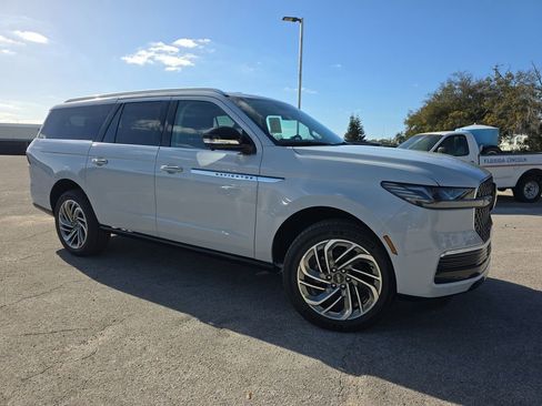 New 2026 Lincoln Navigator L Reserve image 31