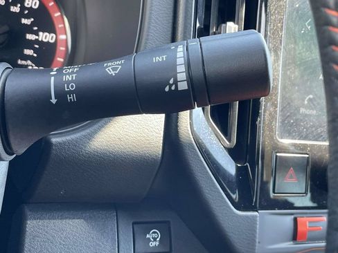 Used 2025 Nissan Frontier PRO-4X AWD/4WD image 32