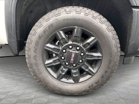 Used 2025 GMC Sierra 3500 AT4 w/ AT4 Premium Plus Package image 35