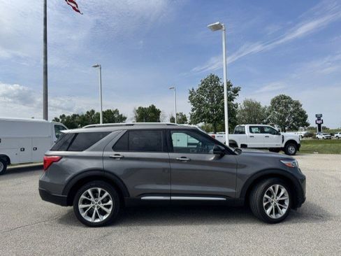 Used 2021 Ford Explorer Platinum w/ Equipment Group 601A AWD/4WD image 9