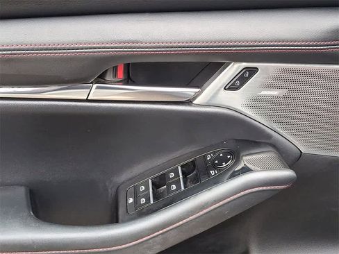 Used 2023 MAZDA MAZDA3 s image 10