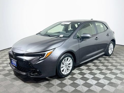 Certified 2024 Toyota Corolla SE FWD image 3