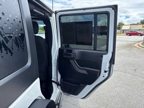Used 2017 Jeep Wrangler Unlimited Sport w/ Quick Order Package 23S AWD/4WD image 21