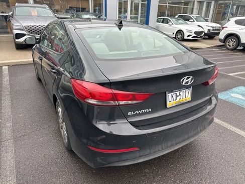 Used 2017 Hyundai Elantra SE FWD image 7