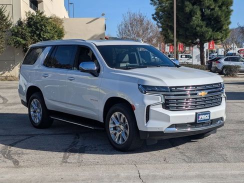 Used 2021 Chevrolet Tahoe Premier w/ Premium Package image 3