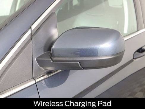 Used 2024 Ford Edge SEL w/ Convenience Package image 19