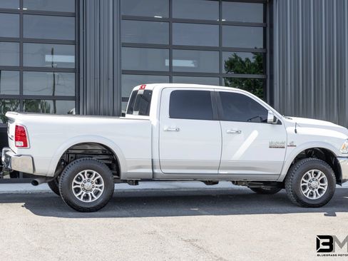 Used 2015 RAM 2500 Laramie AWD/4WD image 10