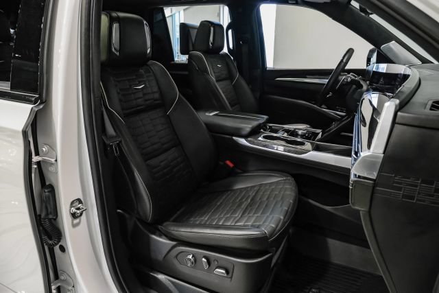 Used 2025 Cadillac Escalade V w/ LPO, Floor Liner Package AWD/4WD image 31