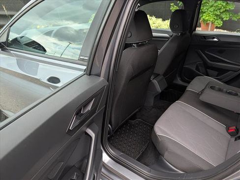 Certified 2025 Volkswagen Jetta Sport FWD image 20