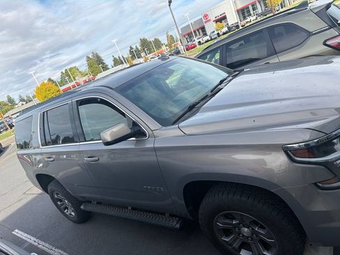 Used 2017 Chevrolet Tahoe LT w/ Luxury Package AWD/4WD image 2
