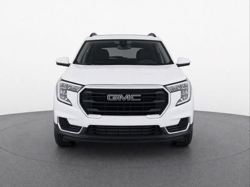 Used 2024 GMC Terrain SLE w/ Driver Convenience Package AWD/4WD image 2