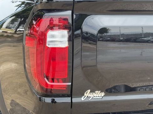 Certified 2023 GMC Canyon AT4 AWD/4WD image 7