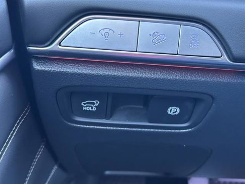 Used 2025 Genesis GV80 2.5T Standard image 19