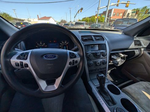 Used 2014 Ford Explorer 4WD image 22