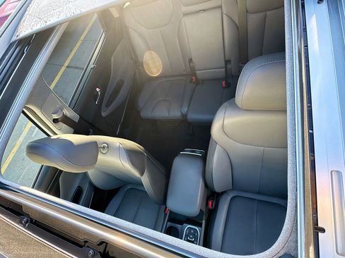 Used 2019 Hyundai Santa Fe Ultimate image 27