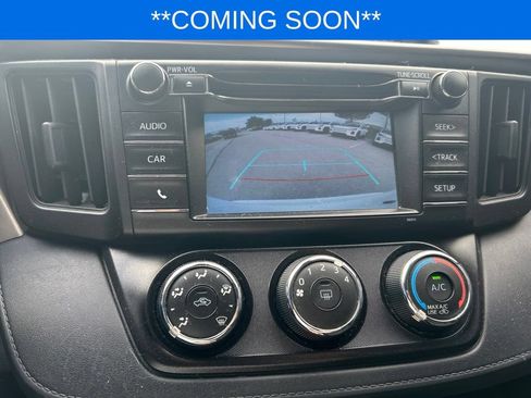 Used 2017 Toyota RAV4 LE FWD image 16