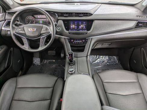 Certified 2024 Cadillac XT5 Premium Luxury FWD image 14