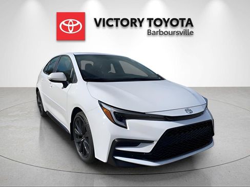 New 2026 Toyota Corolla SE image 2