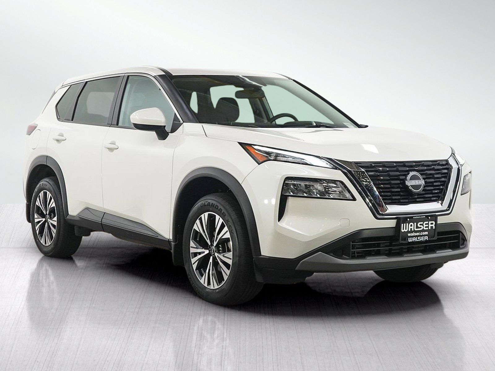 Used 2023 Nissan Rogue SV AWD/4WD image 9