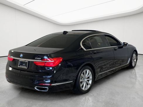 Used 2017 BMW 740i xDrive AWD/4WD image 39
