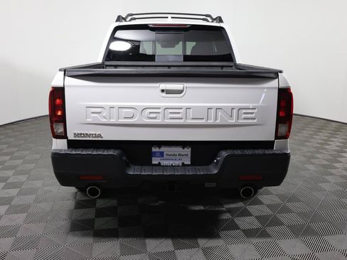 Used 2025 Honda Ridgeline RTL image 6