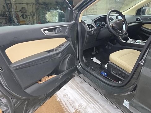 Used 2023 Ford Edge SEL w/ Convenience Package image 8