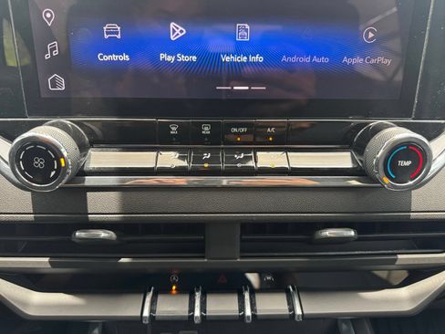 Used 2023 Chevrolet Colorado Trail Boss w/ Technology Package AWD/4WD image 20