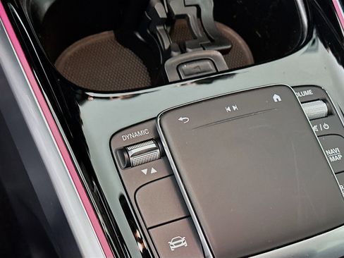 Certified 2021 Mercedes-Benz GLB 250 4MATIC image 21