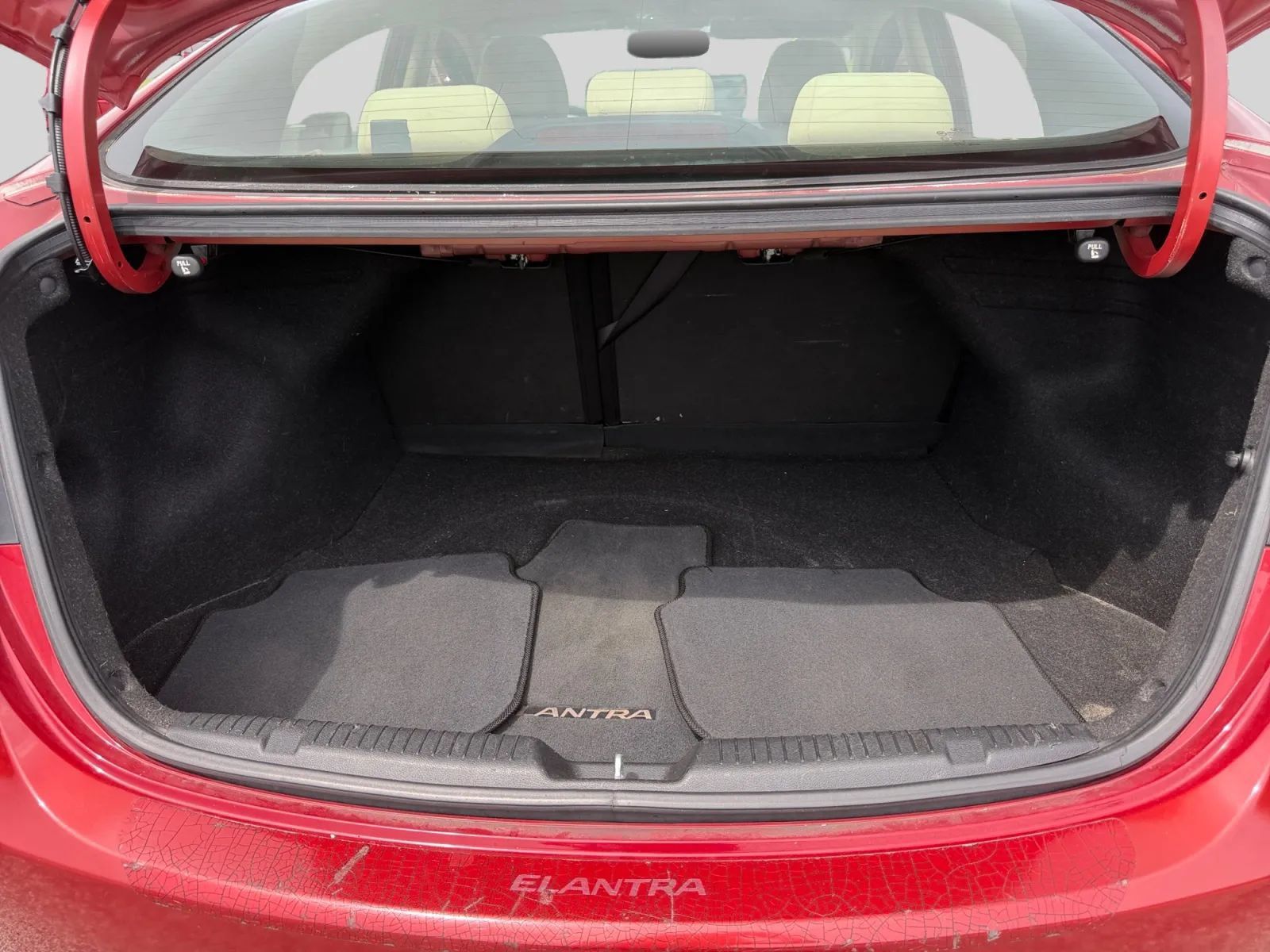 Used 2012 Hyundai Elantra GLS w/ Preferred Pkg 3 FWD image 19